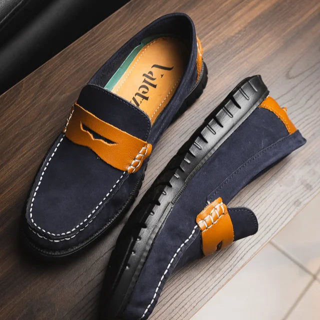 Flex Mocasin azul nubuck + tan suela negra