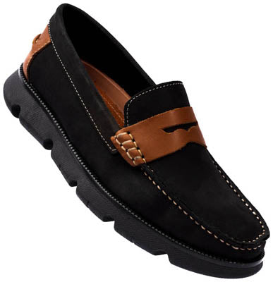 Zapato para hombre tipo mocasin de hombre suede, super comodos, piel autentica negro nubucky tan miel, liviano, suela negra, fabricado a mano en Santo Domingo, Republica Dominicana. Valetz La zapateria de los dominicanos.