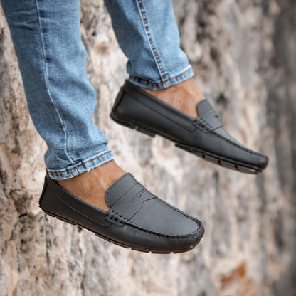 Mocasin o loafer driver antifaz negro