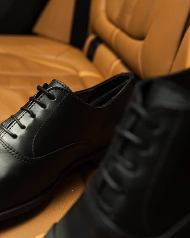 Captoe Oxfords clasicos negro piel